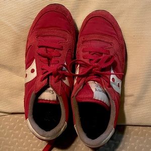 EUC Saucony Jazz red running shoes 6 retro barely worn